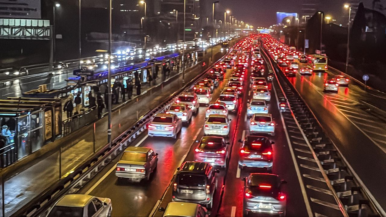 Trafikte Beklemekten Sıkıldıysan Kiralık Araçla Bu Yolları Kullan! (Alternatif Rotalar)