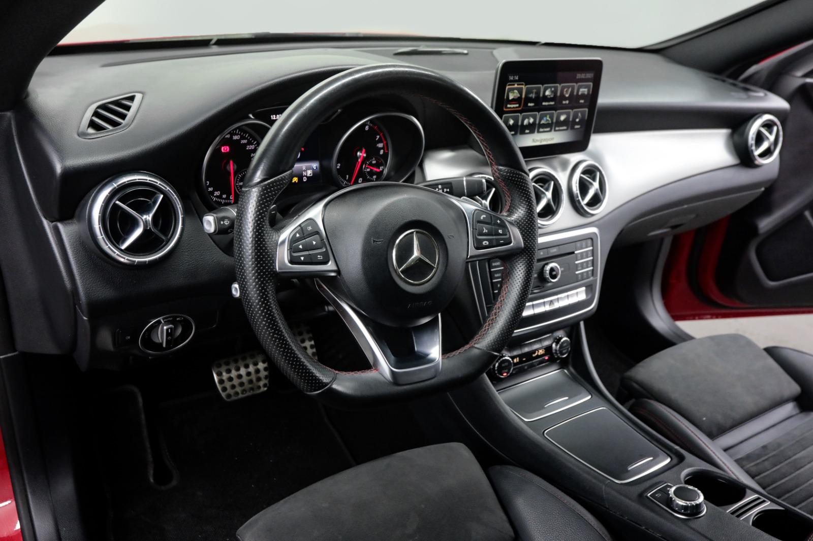 Mercedes CLA 180 (KIRMIZI) - 2