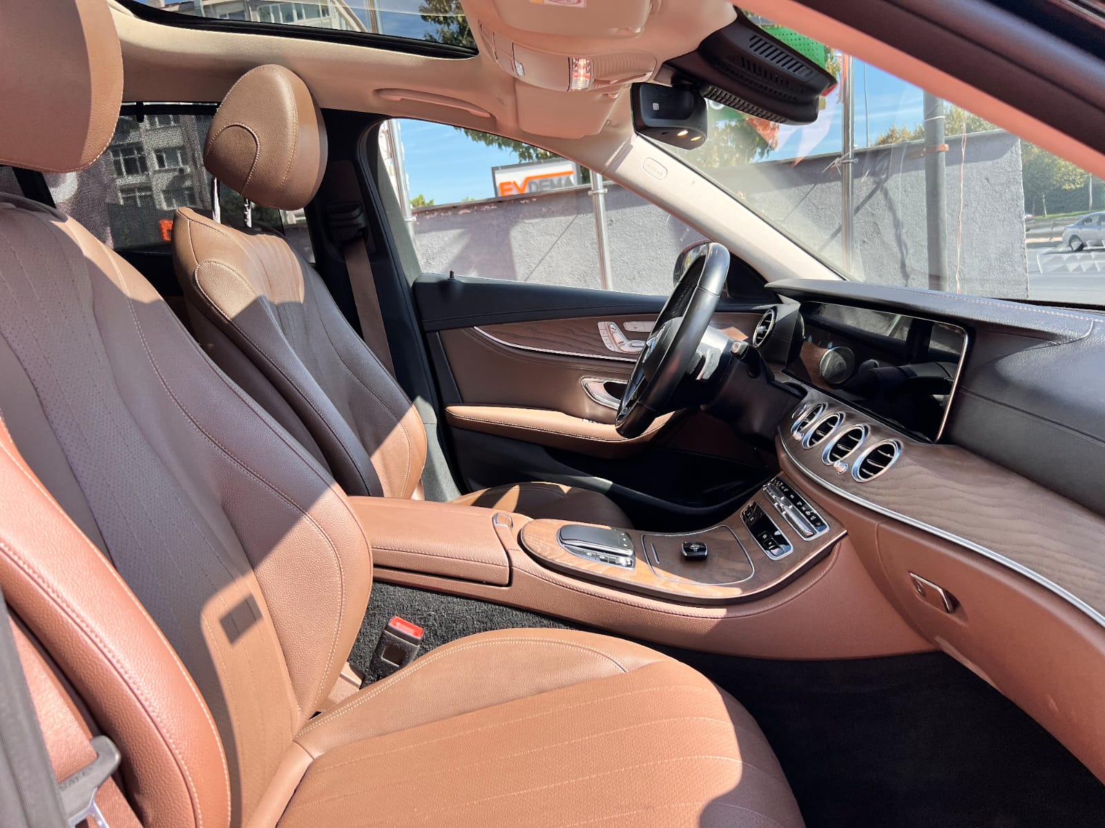 Mercedes E 180 - 5