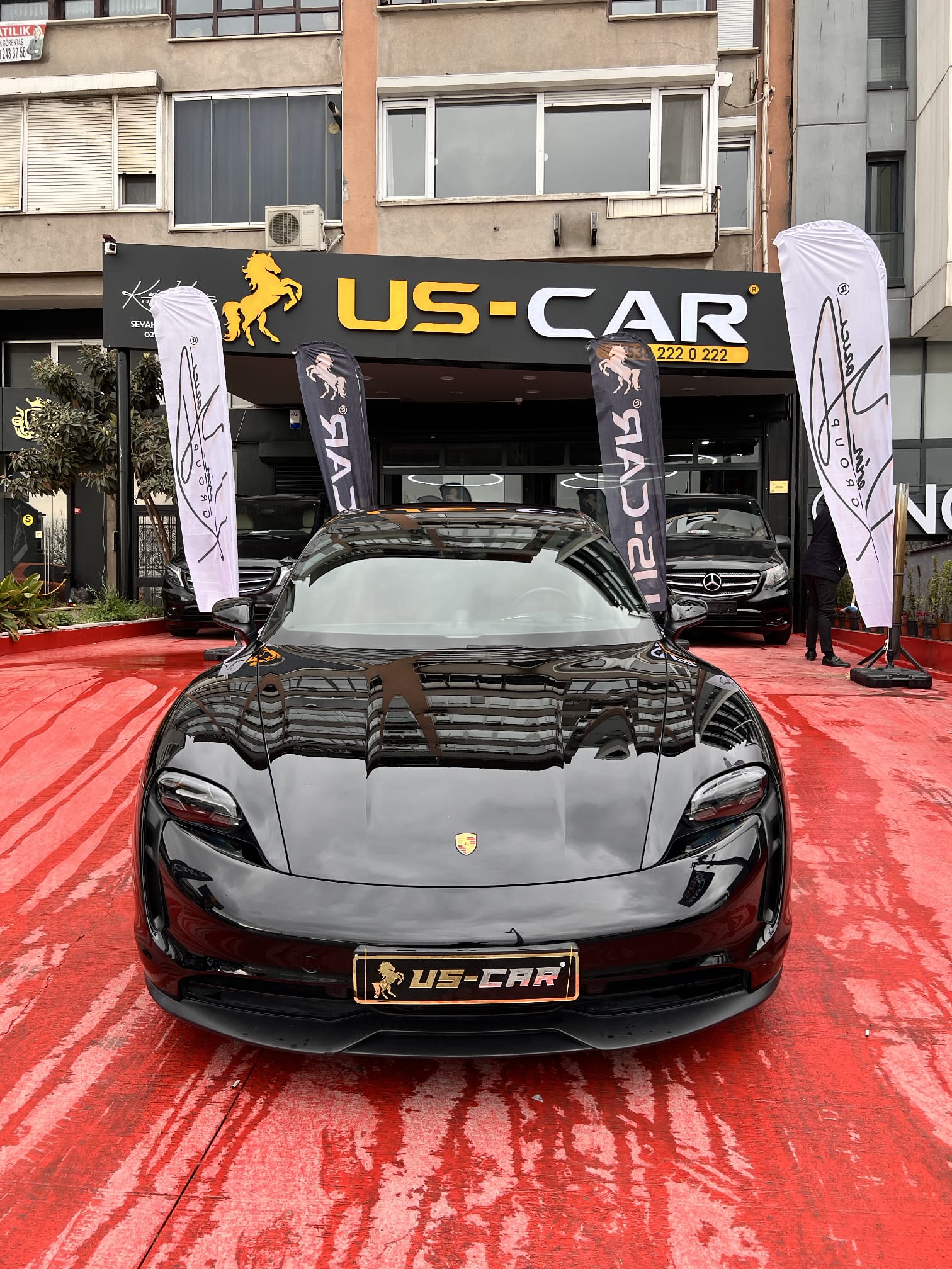 Porsche Taycan - 2