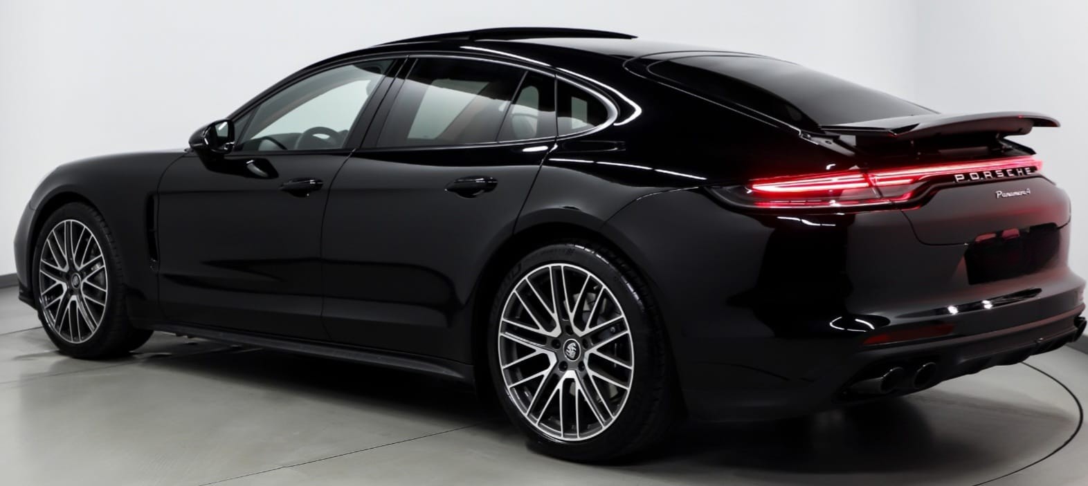 Porsche Panamera - 5