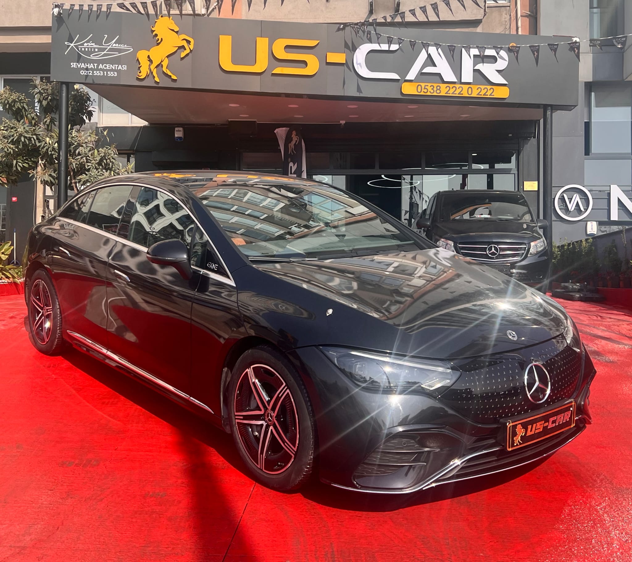 Mercedes EQE